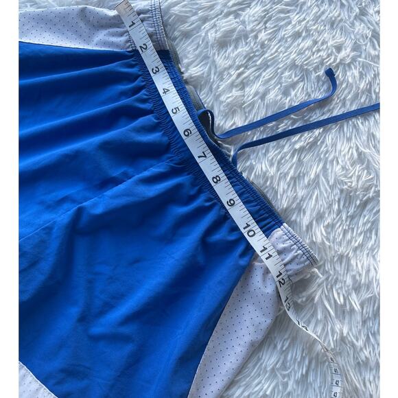 NIKE Dri-fit Running Short Perforated Women Sz S Slightly used - Picture 4 of 10